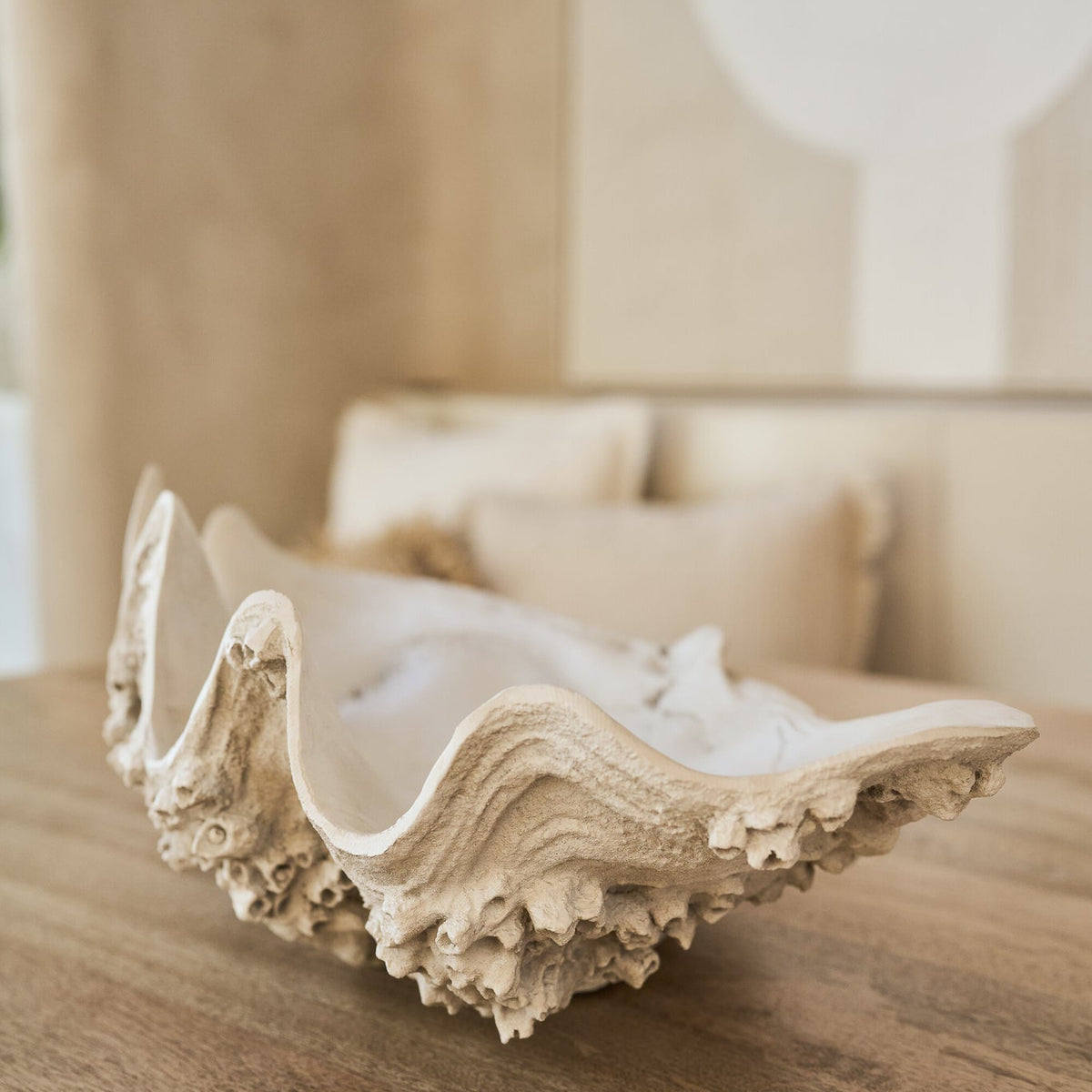 Decorative Tray Seashell Resin Off-White Large J-Line