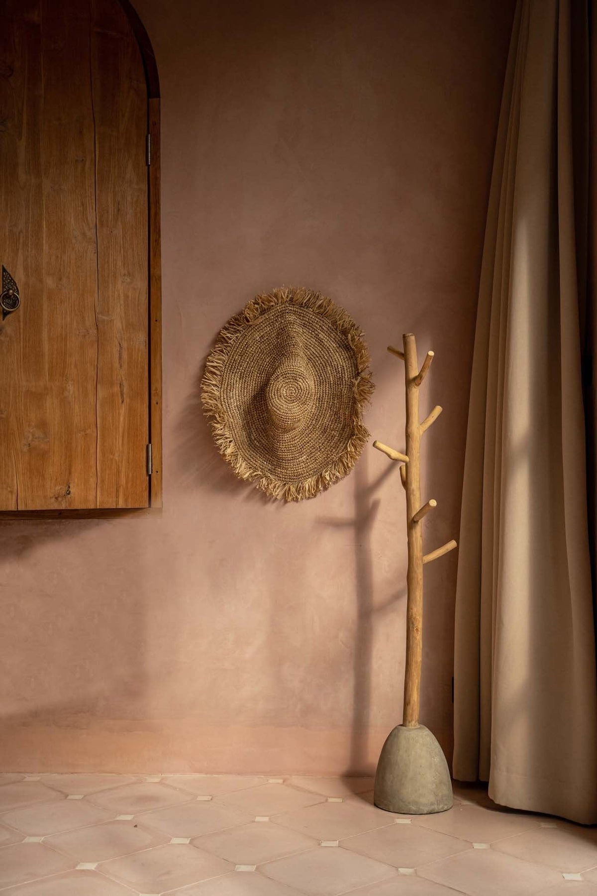 The Concrete Coat Rack - Naturel Bazar Bizar