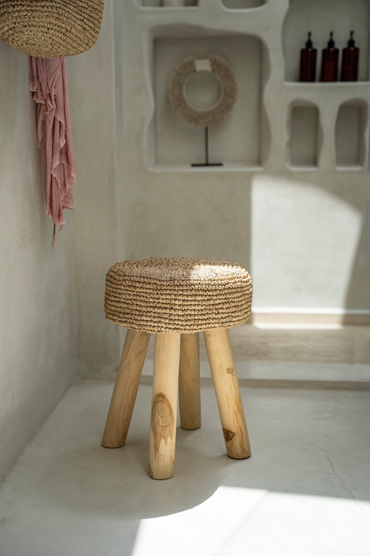 The Raffia Stool - Natural Bazar Bizarre