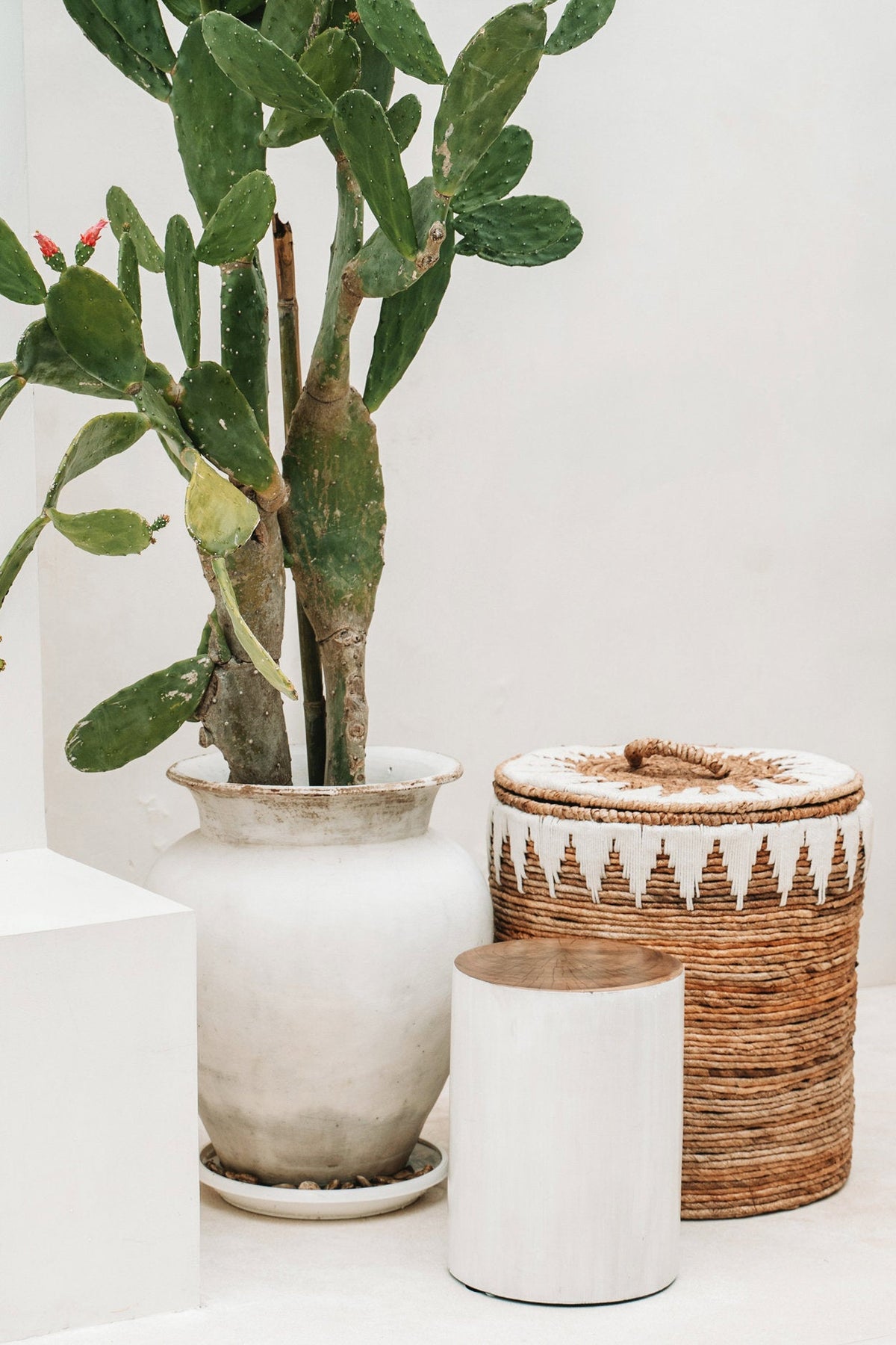 The Tribe Stool White Bazar Bizarre