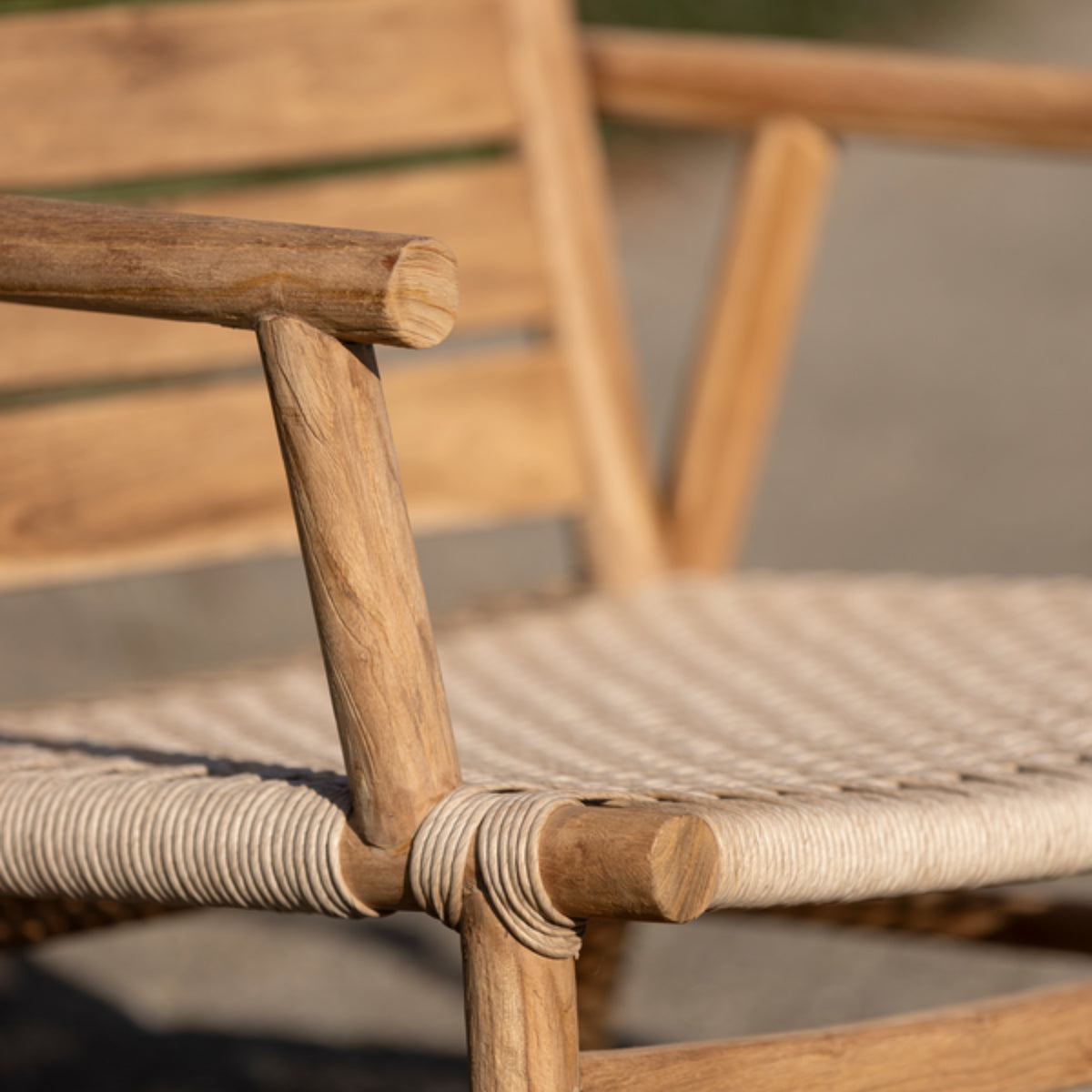 MUST Living Outdoor Armchair Ono