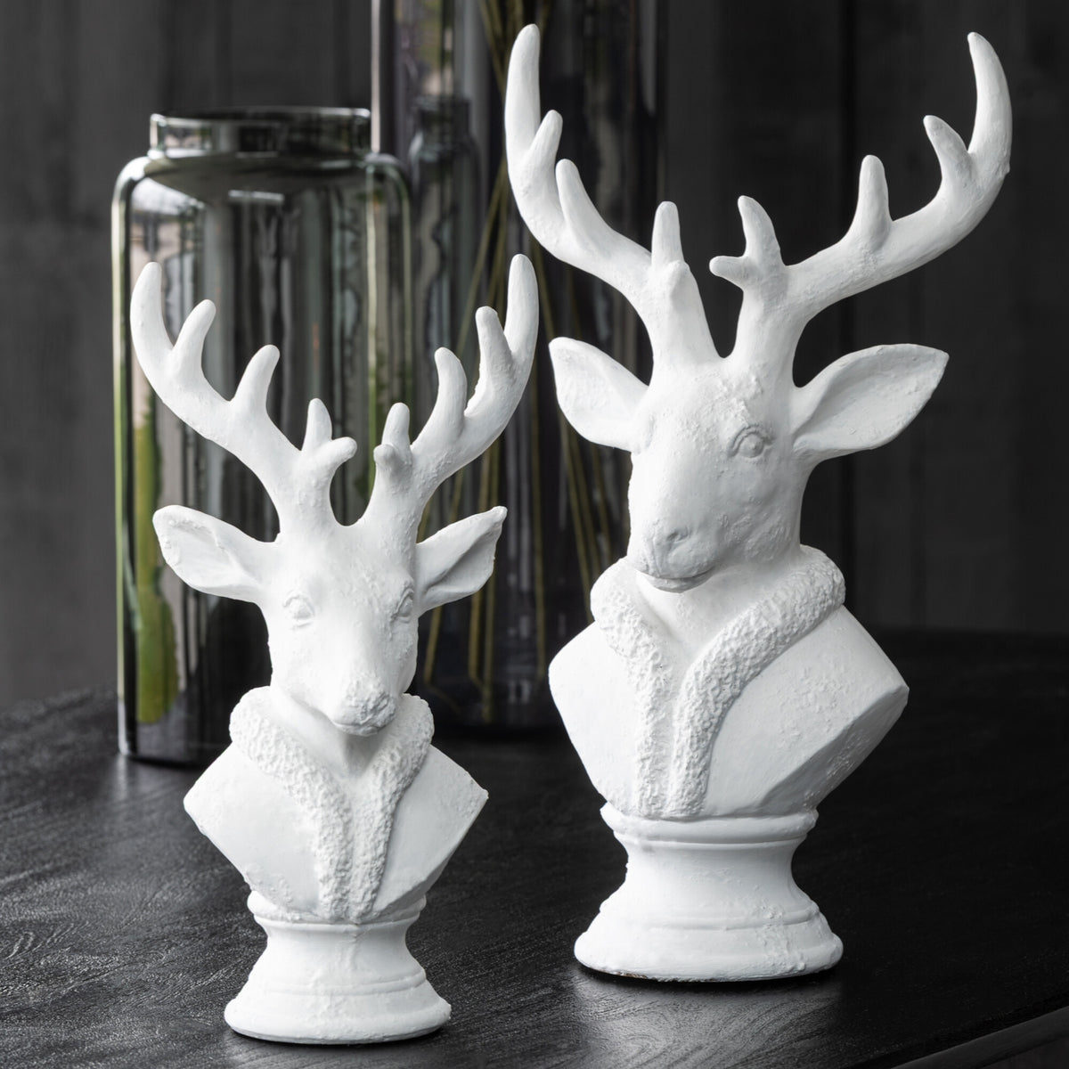 Deer Polyrresin White Large J-Line