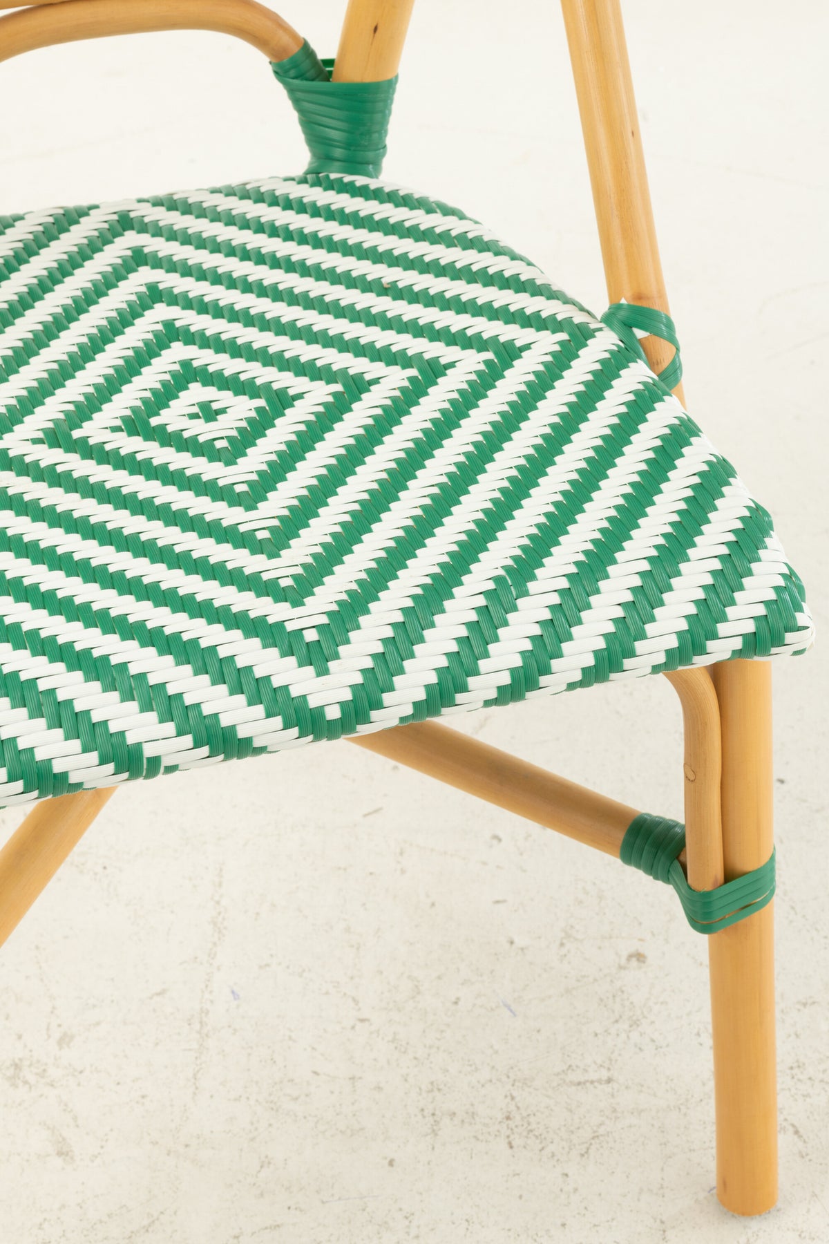 Chair Rattan Dark Green/White J-Line