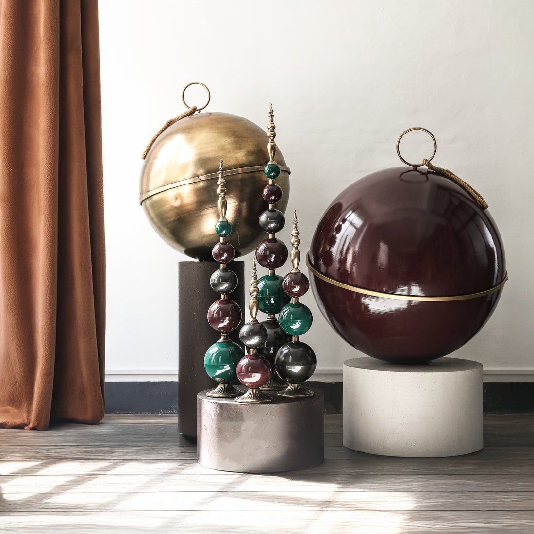 Set of 2 Alva Burgundy Hanging Iron Christmas Baubles PTMD