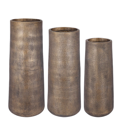 Kardine Antique Gold Alu Pot Dented Pattern High L van PTMD, detail van het gedeukte patroon op witte achtergrond