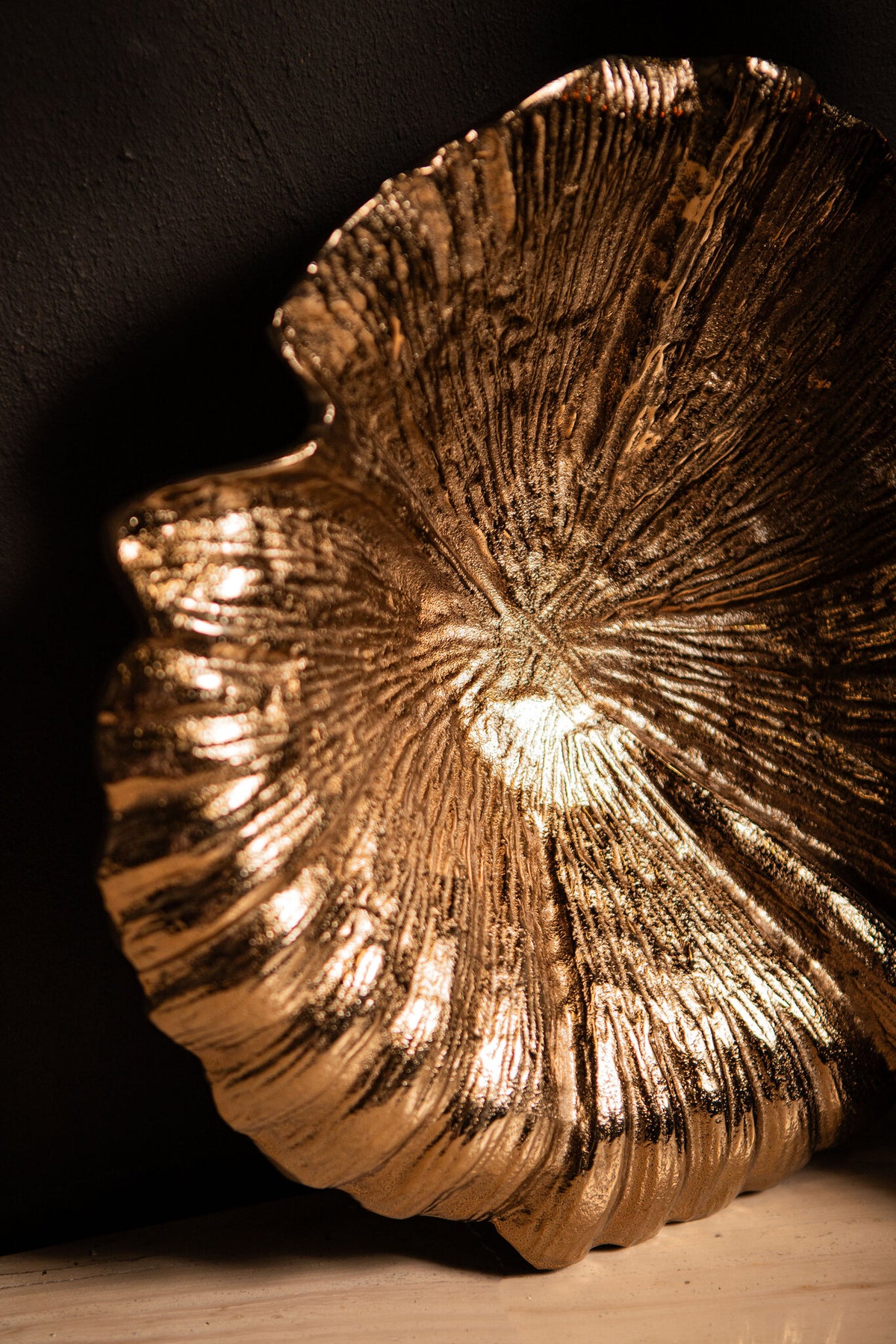 Dish Losh BrownGold Aluminum Wavy Leaf Oval PTMD