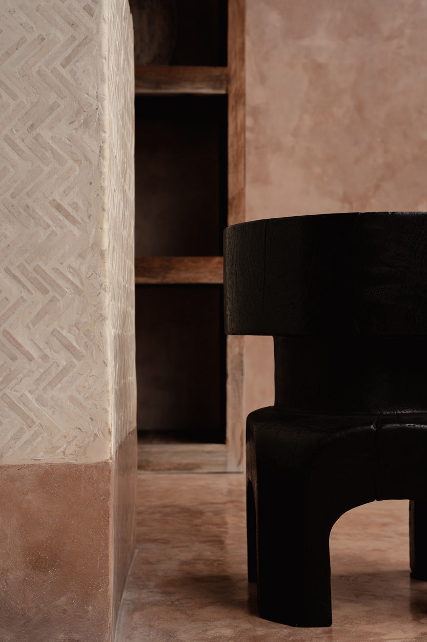 The Squat Spot Stool Black Bazar Bizar