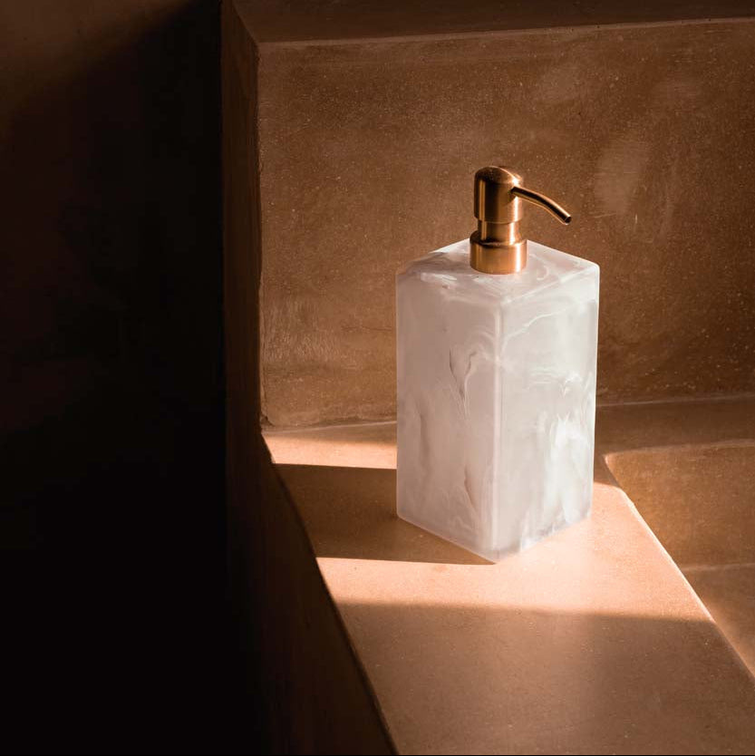 The Resin Soap Dispenser- Pink White Bazar Bizarre