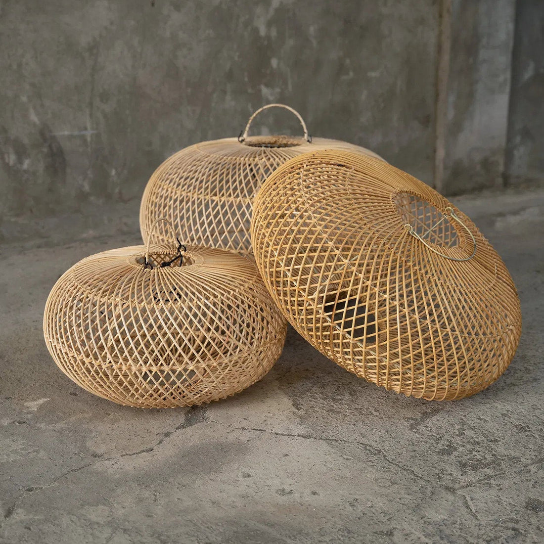 The Wholly Pendant Light - Natural - Large  Bazar Bizar