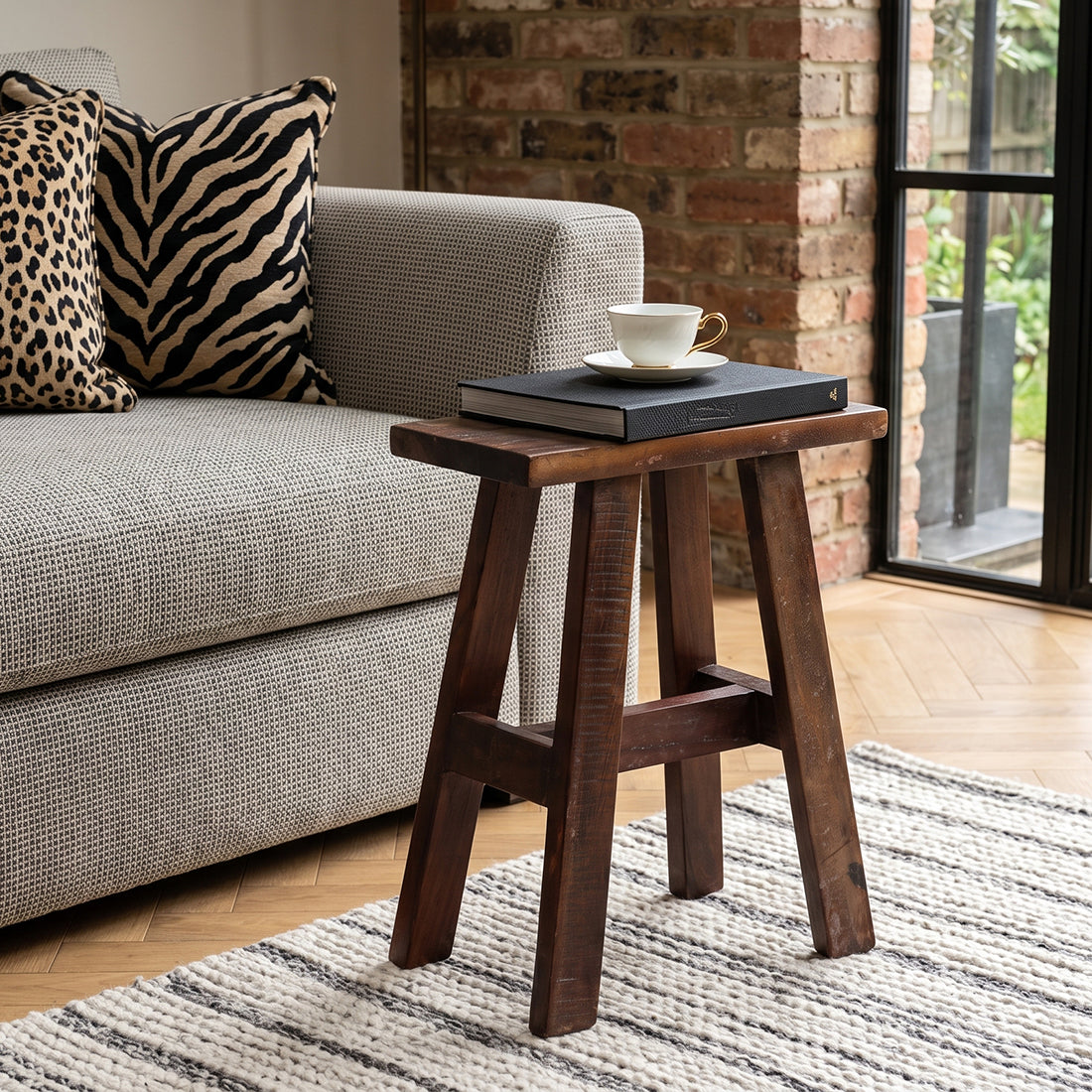 Wooden Bench Factory Brown Recycled Wood Raw Material