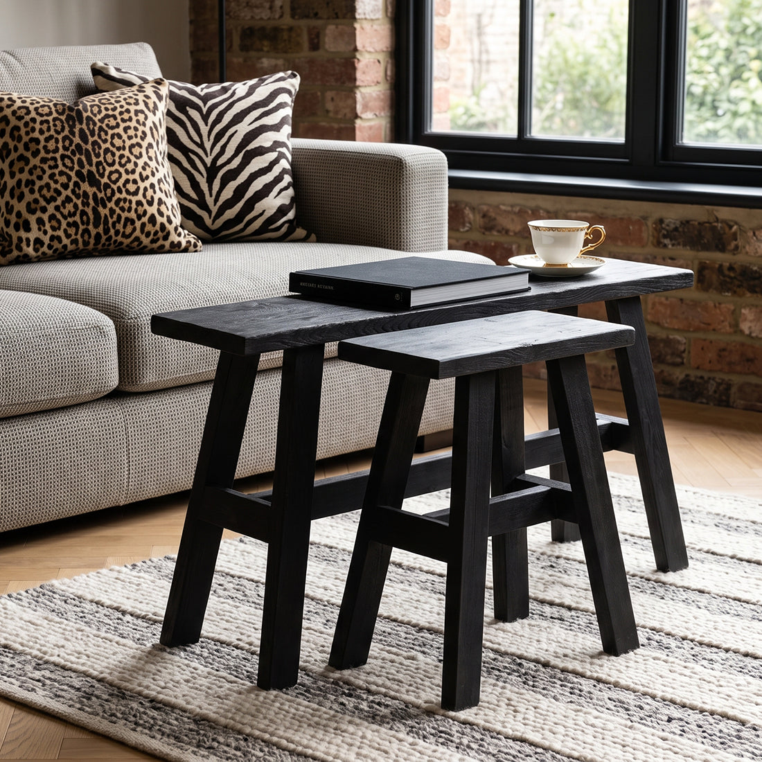 Black Bench ‘Bus Stop&