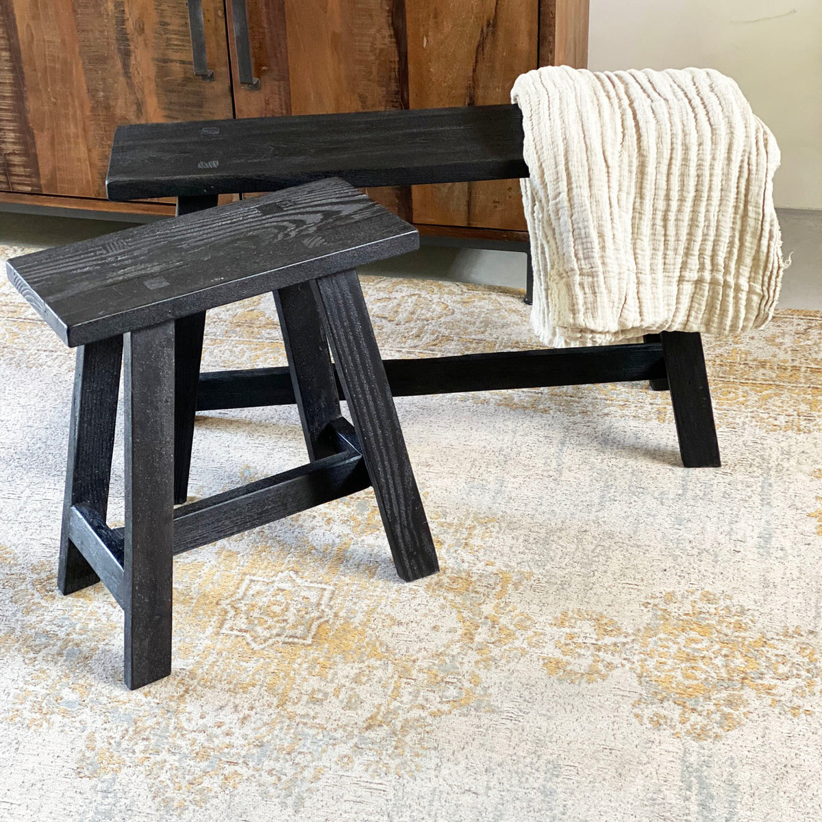 Black Bench ‘Bus Stop&