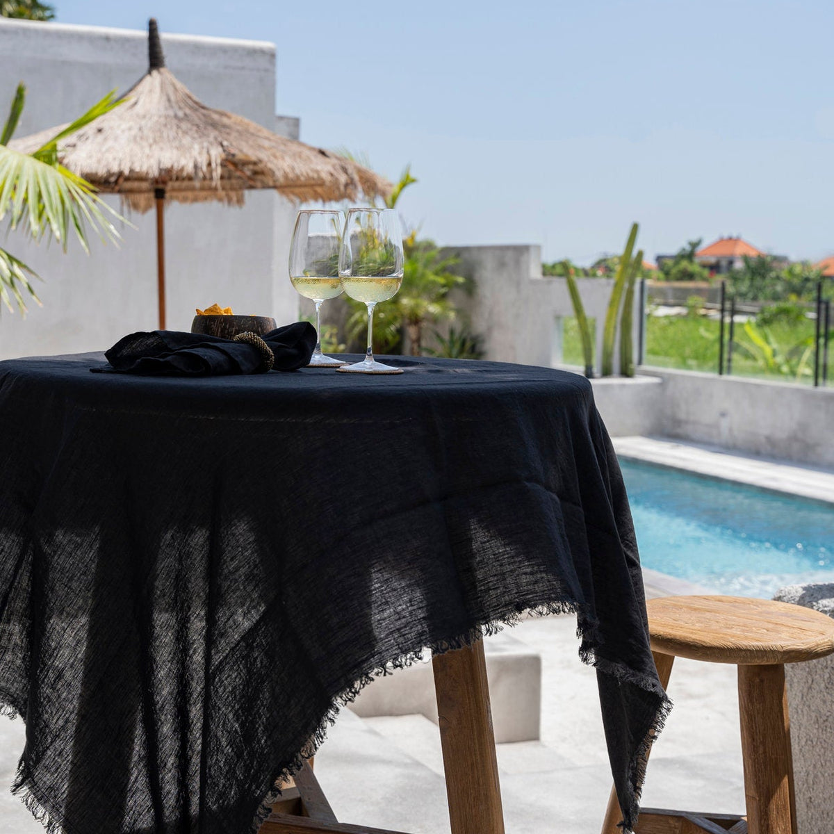 The Linen Tablecloth - Black - 150x200