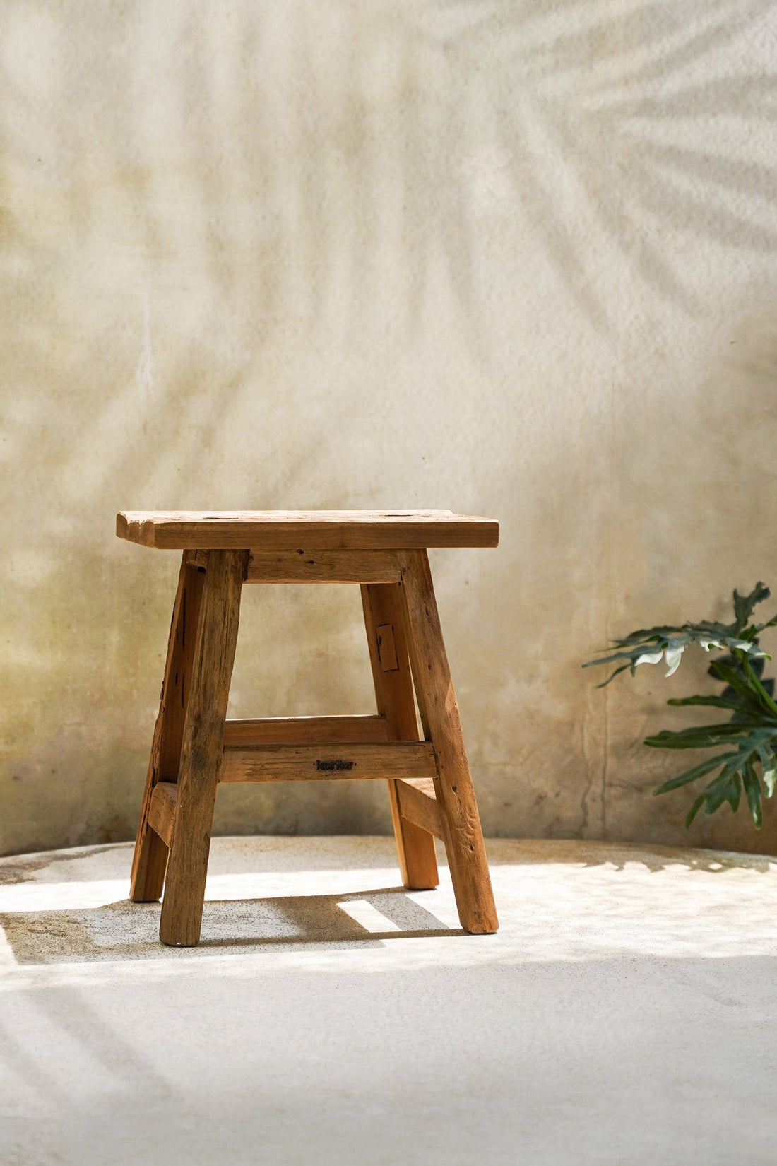 The Yoke Stool - Natural - L Bazar Bizar
