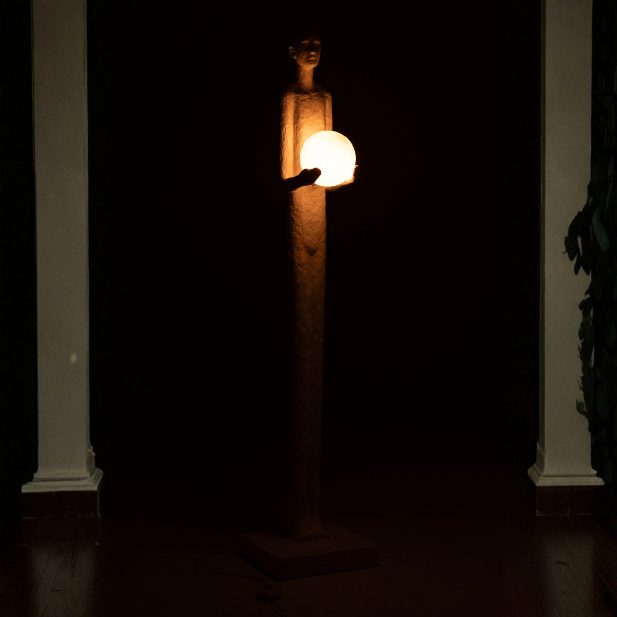 Floor Lamp Persoon Polyresin White J-Line