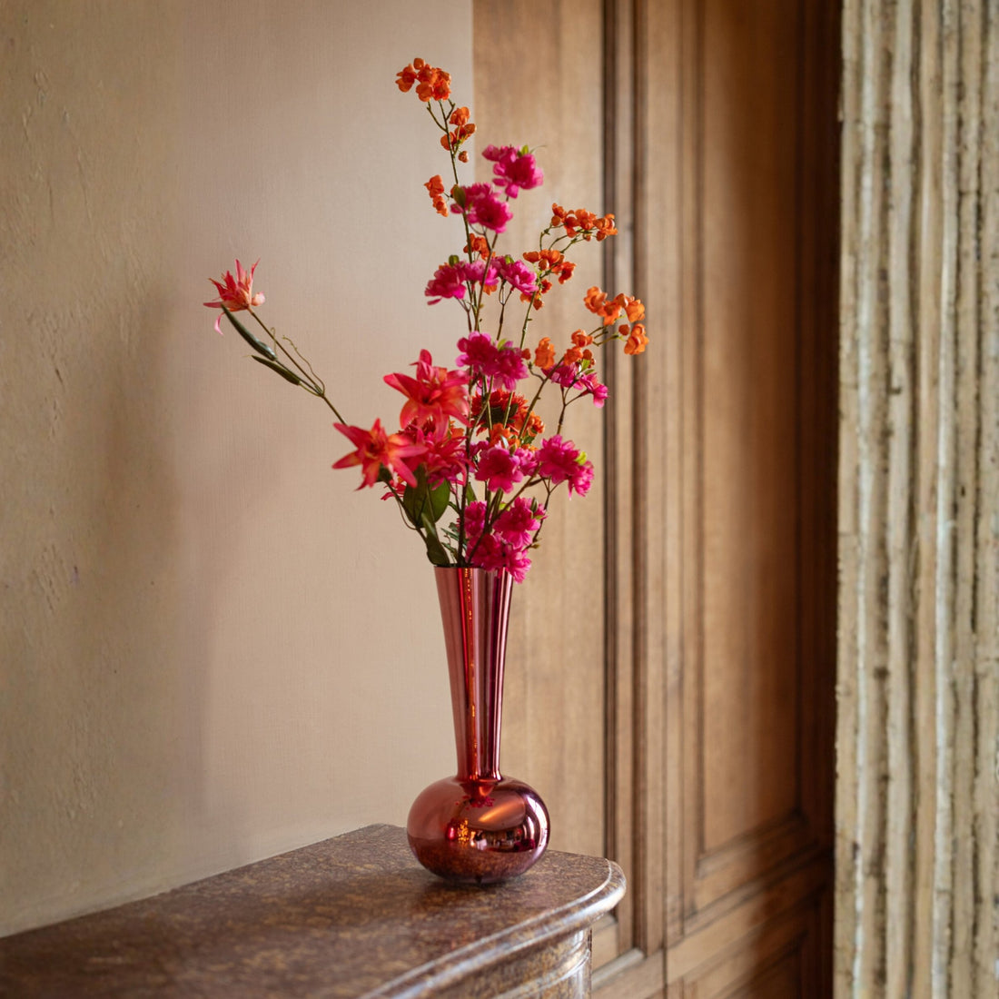Pink Glass Vase J-Line