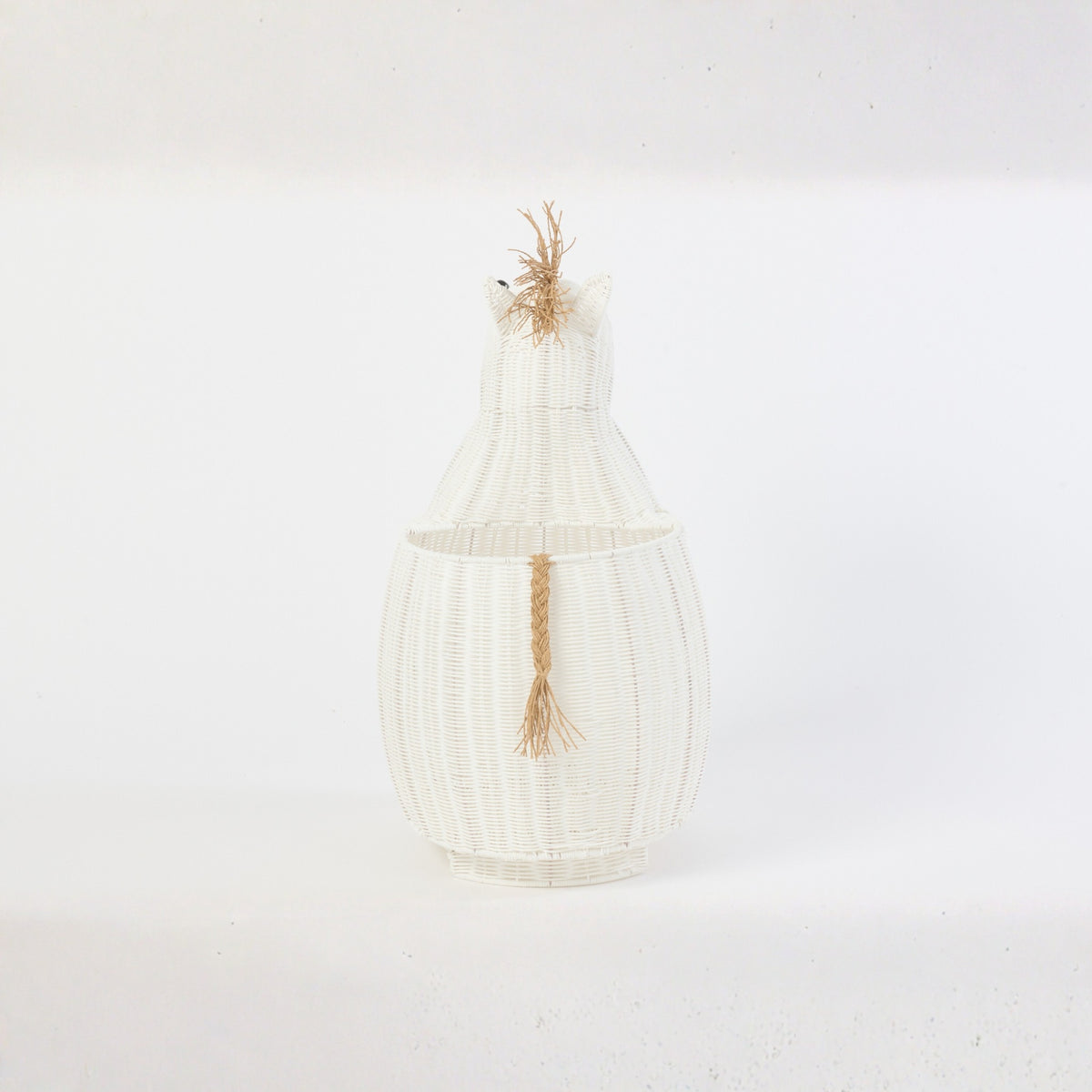 Plastic Horse Basket White J-Line