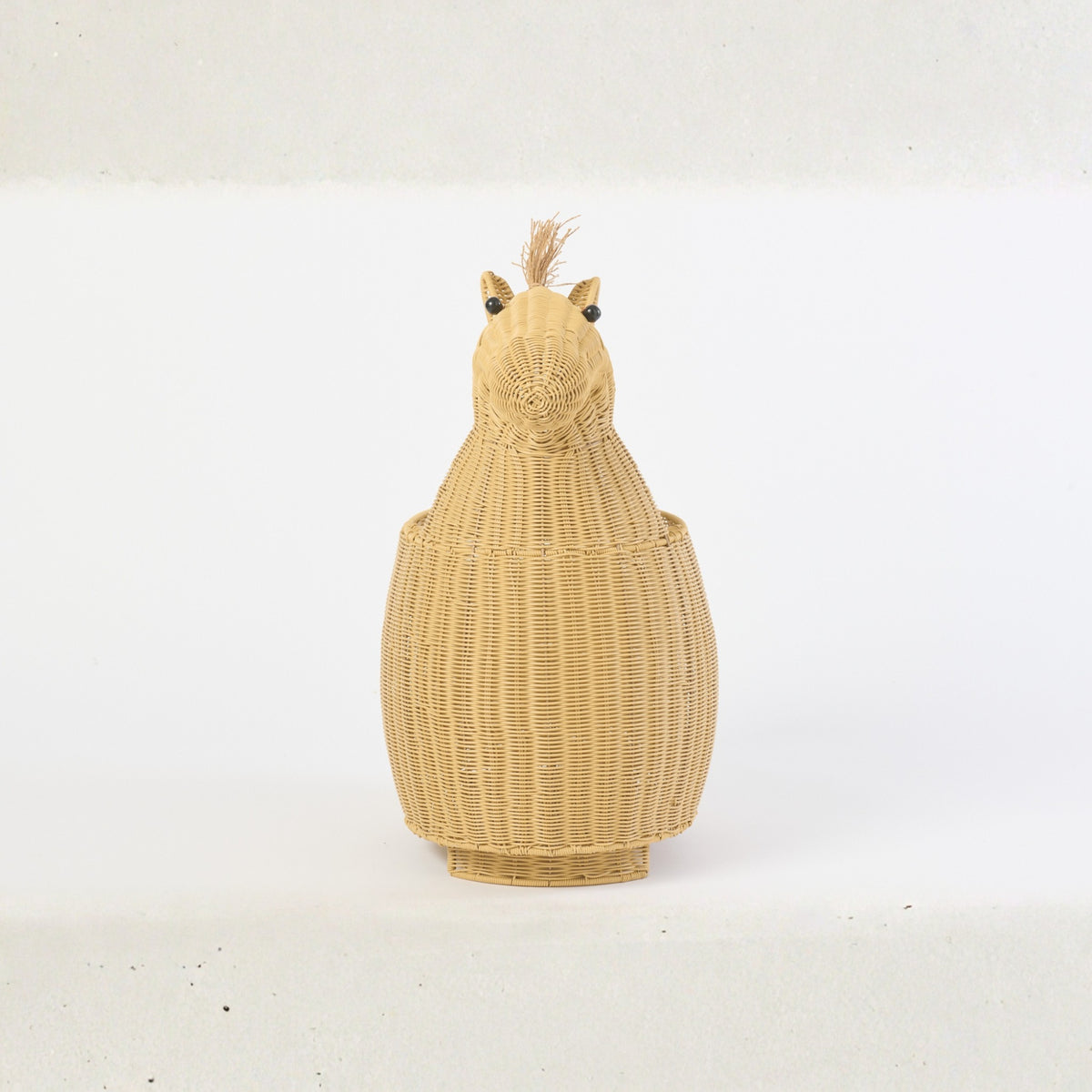 Plastic Horse Basket Natural J-Line