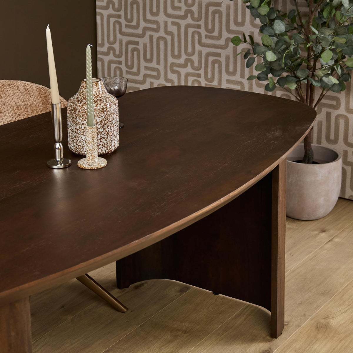Maré Mango Wood Dining Table Brown 240cm Starfurn