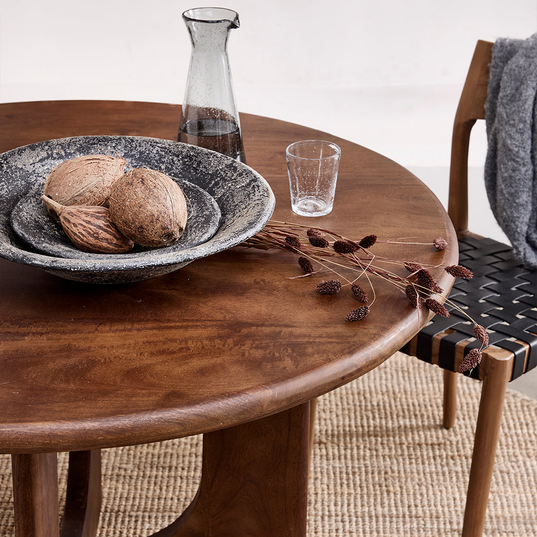 Dining table Bullnose Coliseo Round Ø120 Raw Materials