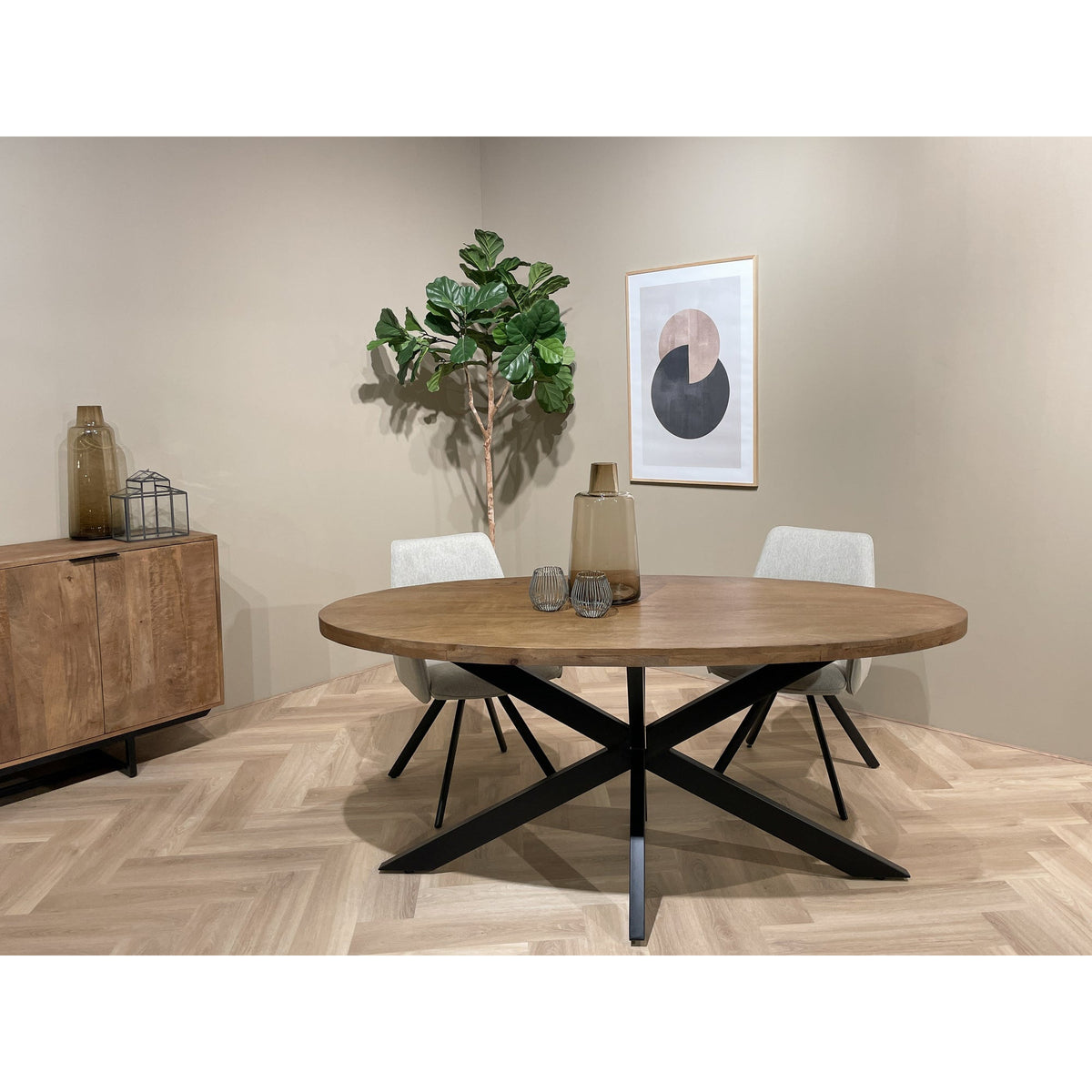 Eettafel Rocky 160cm in Pecan, detail van het blad