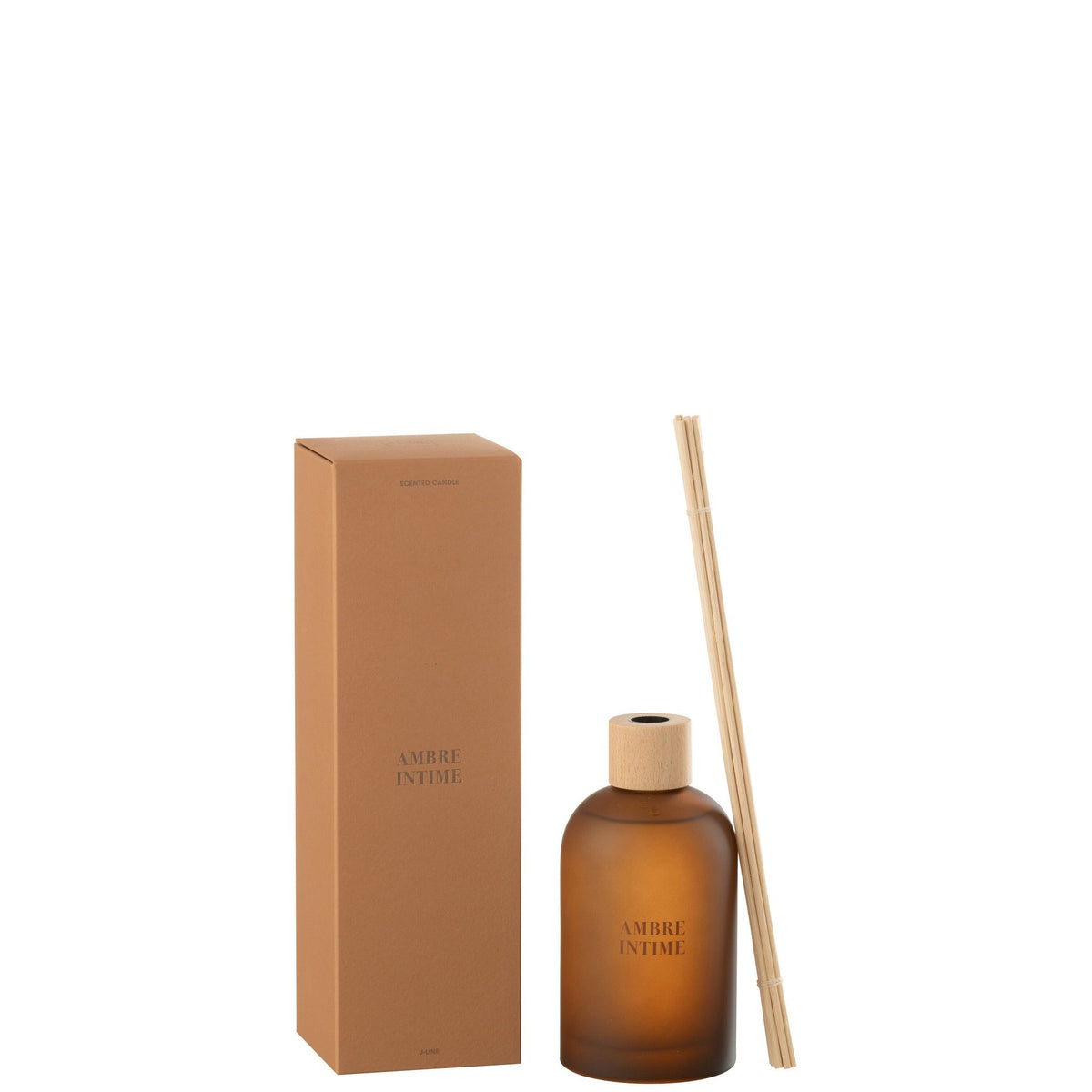 Geurstokjes Accords Essentiels Ambre Intime 250ml van J-Line, fles met losse stokjes en verpakking op witte achtergrond