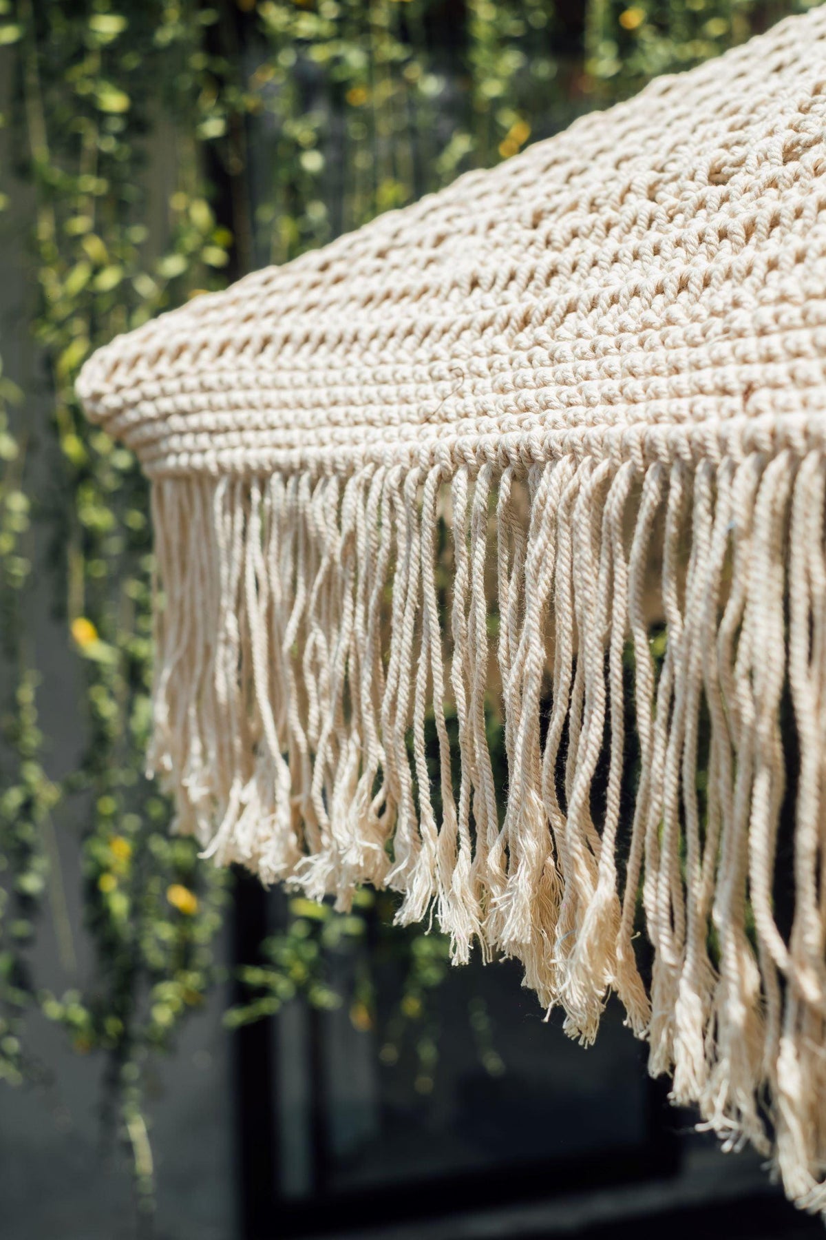 Handgeknoopte Parasol - Fringe Crème 250cm - Handgeknoopte parasol - Todo Bien - livinglovely.nl