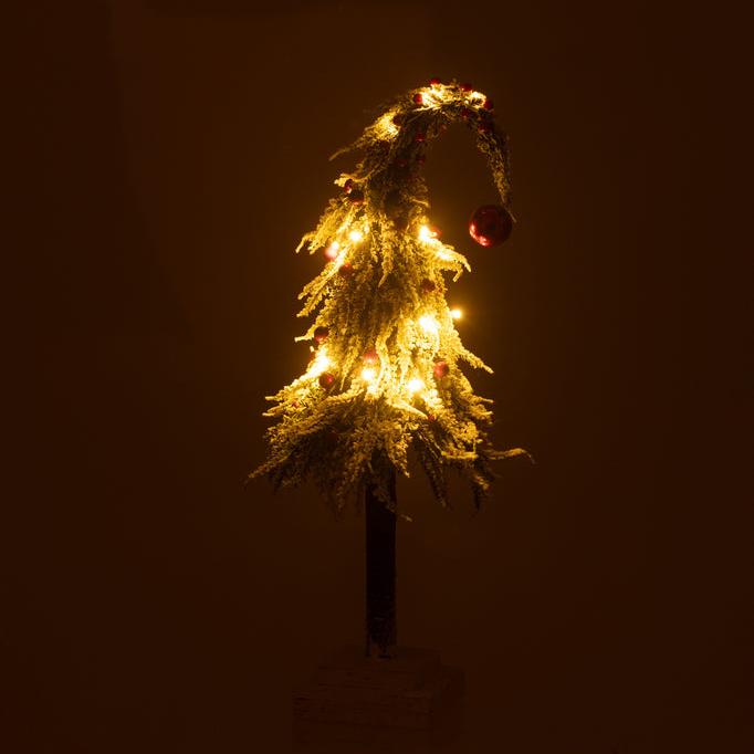 Kerstboom Muts+Led Kunststof Sneeuw Groen/Rood Medium - Kerstboom - J-Line - livinglovely.nl