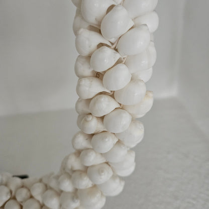 Ornament Indonesische Schelpenketting Bulan Wit - Pole To Pole - Ornament - Pole To Pole - livinglovely.nl