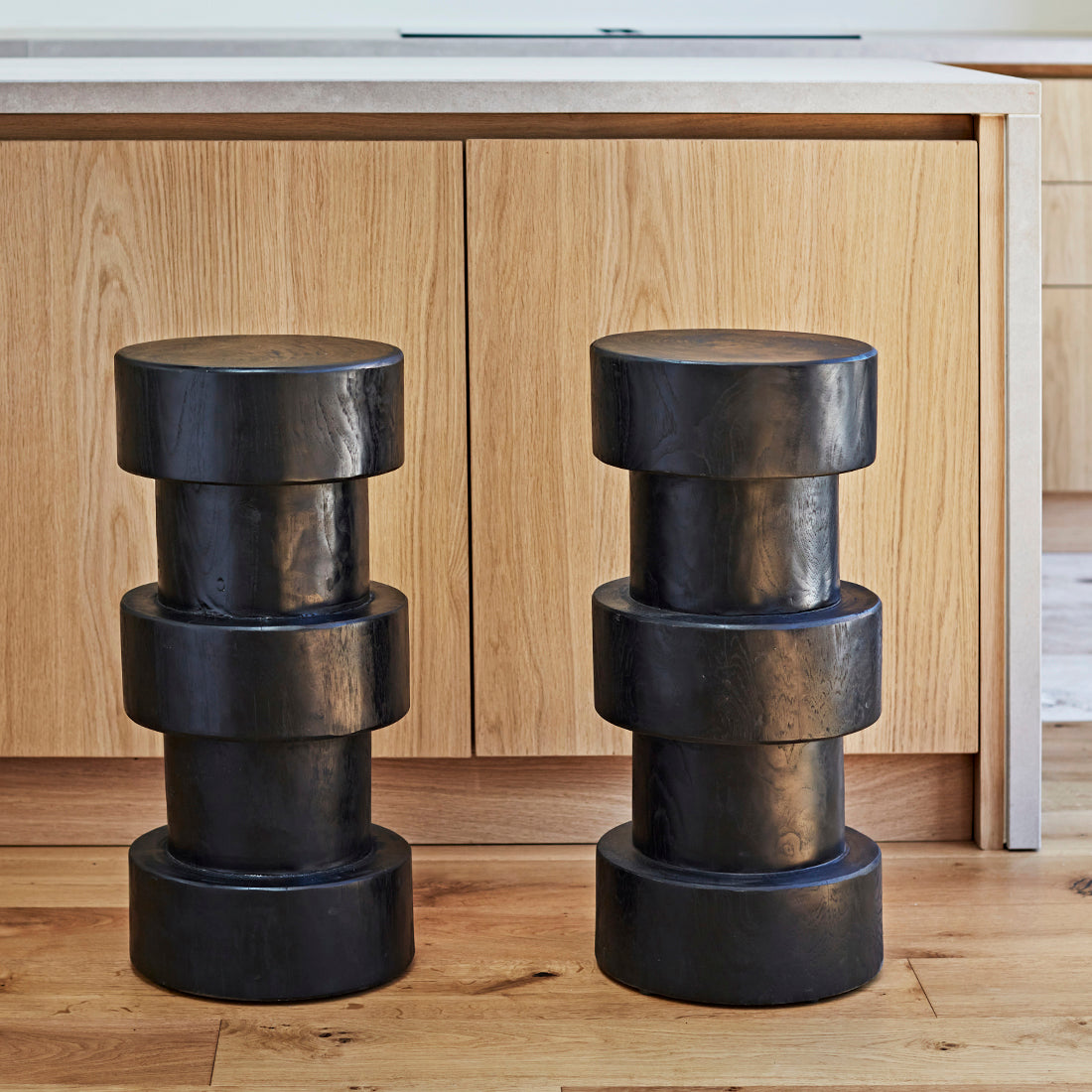 Forma Totoma Bar Stool Black Raw Materials