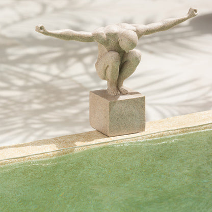 Sporter Op Voet Marmer Poly Zand Small - Beeld - J-Line - livinglovely.nl